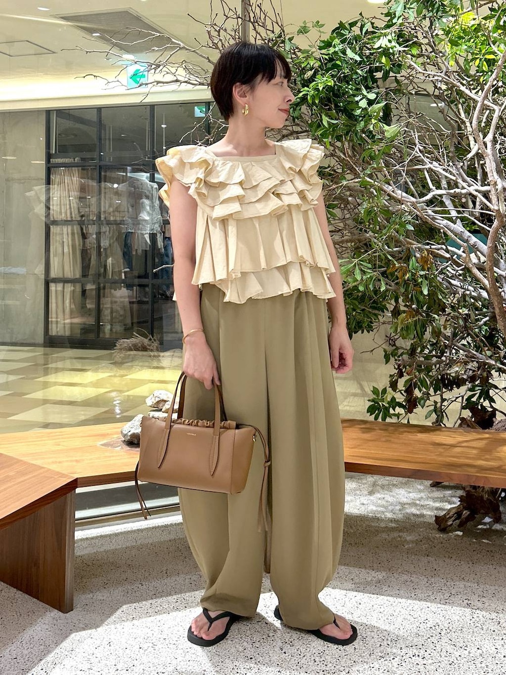 新品Curensology(カレンソロジー) ポプリンラッフルブラウスグレー