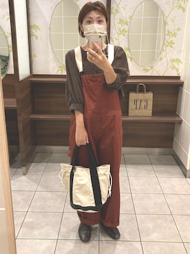 「kazumiコラボ」｜「アイテム（オールインワン・サロペット）」を使った、ミモト☺︎さん（レディース・160cm）の秋コーディネート