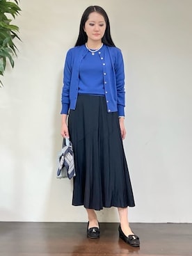 「UNTITLED（アンタイトル）の【アンサンブル可/洗える】ウォームスパン カーディガン（カーディガン/ボレロ、ブルー系）」を使った、カレンさん（レディース・162cm）の冬コーディネート