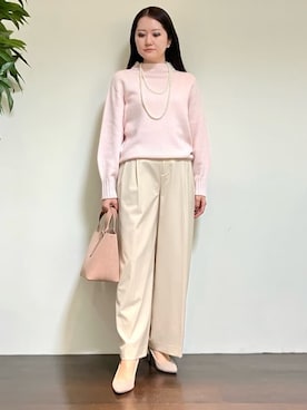 「UNTITLED（アンタイトル）の【洗える】スポンディッシュ ボトルネックニット（ニット/セーター、ピンク系）」を使った、カレンさん（レディース・162cm）の冬コーディネート