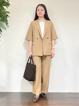 「アイテム（テーラードジャケット、イエロー系）」を使った、カレンさん（レディース・162cm）の夏コーディネート