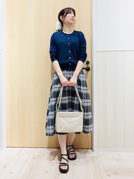 「esche（エッシュ）のアイテム」を使った、Naさん（レディース・168cm）の春コーディネート