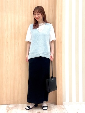 「SHOO・LA・RUE（シューラルー）の【2点セット/S-LL】ニットベスト＆ロゴTシャツSET（その他トップス、ブルー系）」を使った、ririさん（レディース・161cm）の春コーディネート