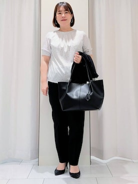 「UNTITLED（アンタイトル）の【洗える/スーツインナー】タックディティールブラウス（シャツ/ブラウス、グレー系）」を使った、Onumaさん（レディース・163cm）の春コーディネート