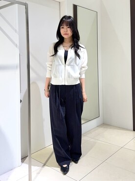 「UNTITLED（アンタイトル）の【体型カバー/日除け】シアーニットカーディガン（カーディガン/ボレロ、ホワイト系）」を使った、kaoruさんの春コーディネート