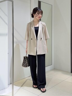 「UNTITLED（アンタイトル）の【吸水速乾/洗える】ハーフスリーブジャケット（テーラードジャケット、ベージュ系）」を使った、kaoruさんの夏コーディネート