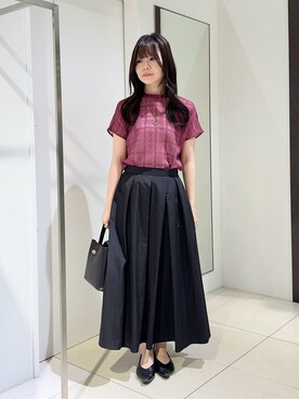 「UNTITLED（アンタイトル）の【シアー】チェックスタンドネックブラウス（シャツ/ブラウス、レッド系）」を使った、kaoruさんの夏コーディネート