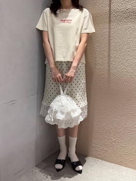 「LOWRYS FARM（ローリーズファーム）のフリルキンチャクＢＡＧ 656172（ハンドバッグ、ホワイト系）」を使った、miさん（レディース・164cm）の夏コーディネート