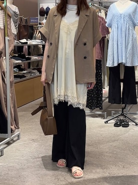 「LOWRYS FARM（ローリーズファーム）のフライスチビＴＥＥ 637055（Tシャツ/カットソー、ホワイト系）」を使った、miさん（レディース・164cm）の夏コーディネート