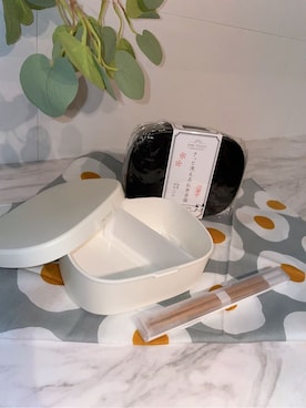 「アイテム（お弁当箱）」を使った、まのちゃんさん（レディース・160cm）の秋コーディネート