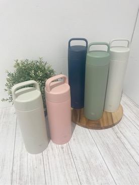 「212 KITCHEN STORE（トゥワントゥキッチンストア）のステンレスマグ SM-RS50 KN ＜ZOJIRUSHI 象印＞（水筒、その他）」を使った、まのちゃんさん（レディース・160cm）の夏コーディネート