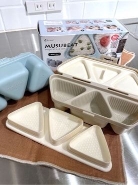 「アイテム（お弁当箱）」を使った、まのちゃんさん（レディース・160cm）の秋コーディネート