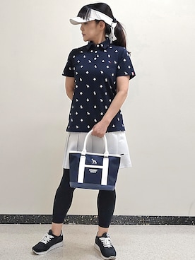 「アイテム（サンバイザー、ホワイト系）」を使った、abiさん（レディース・157cm）の秋コーディネート