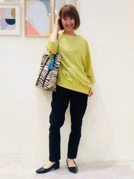 「SHOO・LA・RUE（シューラルー）の【SS-3L/無理せずスリム】 ぐんぐん伸びる イージーテーパードパンツ（その他パンツ、ブラック系）」を使った、おぐねぇさん（レディース・157cm）の春コーディネート