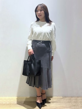 「index（インデックス）のフラワージャカードパフスリーブトップス【洗濯機OK】（Tシャツ/カットソー、ホワイト系）」を使った、さやかさん（レディース・149cm）の秋コーディネート