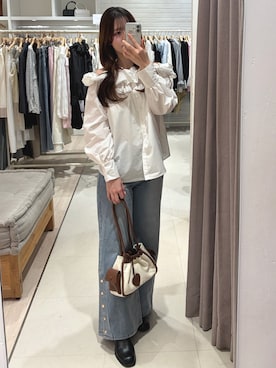 「mystic（ミスティック）のアイテム（トートバッグ）」を使った、平山 美里さん（レディース・164cm）の春コーディネート