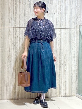 「Reflect（リフレクト）の【セットアップ／手洗い可】ドット柄シアーブラウス（シャツ/ブラウス、ブルー系）」を使った、benigingerさん（レディース・164cm）の秋コーディネート