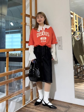 「RAGEBLUE（レイジブルー）の＜DISCUS/ディスカス＞カレッジBIGショートTシャツ（Tシャツ/カットソー、レッド系）」を使った、サヤノさん（レディース・159cm）の春コーディネート