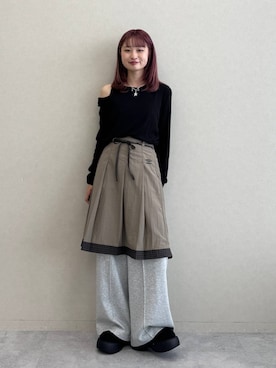 「RAGEBLUE（レイジブルー）のアシメスリットリブロンT（Tシャツ/カットソー、ブラック系）」を使った、サヤノさん（レディース・159cm）の秋コーディネート