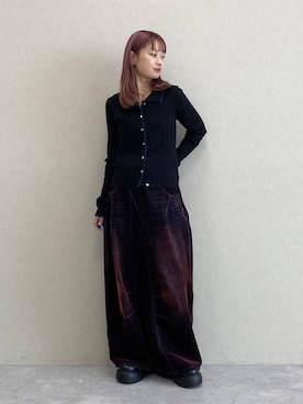 「アイテム（デニムパンツ、レッド系）」を使った、サヤノさん（レディース・159cm）の秋コーディネート