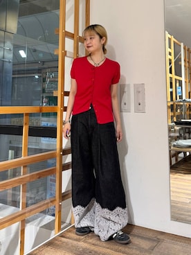 「RAGEBLUE（レイジブルー）のレースデザインワイドデニムパンツ（デニムパンツ、ブラック系）」を使った、サヤノさん（レディース・159cm）の夏コーディネート