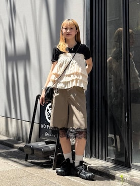 「RAGEBLUE（レイジブルー）のカラーシアーボートネックTシャツ（Tシャツ/カットソー、ブラック系）」を使った、サヤノさん（レディース・159cm）の夏コーディネート