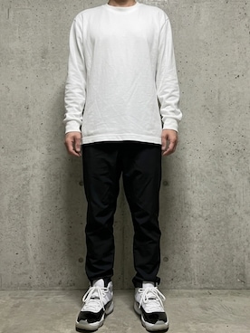 「UNIQLO（ユニクロ）のエアリズムコットンクルーネック（Tシャツ/カットソー、ホワイト系）」を使った、rfv111さん（メンズ・162cm）の春コーディネート