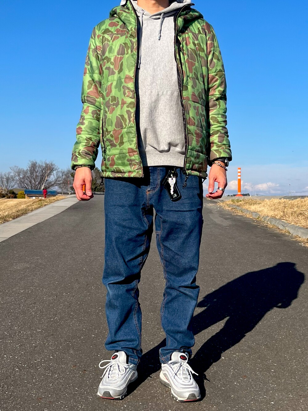 XLARGEのマウンテンパーカー（グリーン系）を使った人気ファッション 