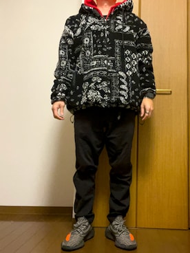 「アイテム（スニーカー）」を使った、rfv111さん（メンズ・162cm）の冬コーディネート