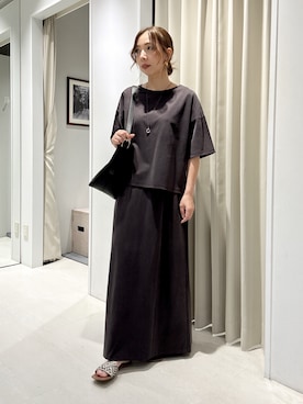 「UNTITLED（アンタイトル）の【セットアップ可/接触冷感】ヴィンテージライクプルオーバー（Tシャツ/カットソー、ブラウン系）」を使った、tomoさんの夏コーディネート
