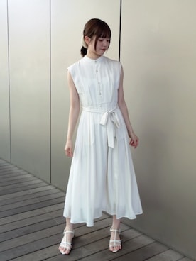 「NATURAL BEAUTY BASIC（ナチュラルビューティーベーシック）の【追加生産】シャドーストライプワンピース（ワンピース、ホワイト系）」を使った、hiyoriさん（レディース・171cm）の夏コーディネート