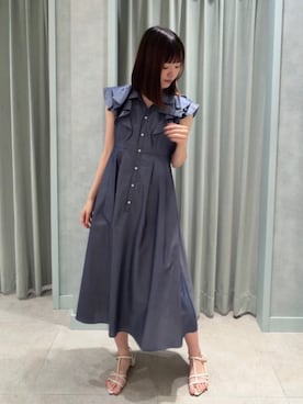 「NATURAL BEAUTY BASIC（ナチュラルビューティーベーシック）の【山本里菜さんコラボ】リボンラッフルシャツワンピース（ワンピース、ブルー系）」を使った、hiyoriさん（レディース・171cm）の夏コーディネート