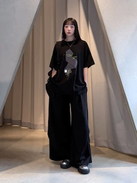 「UN3D.（アンスリード）のORIGAMI PARTS STITCH T-SH / オリガミパーツステッチTシャツ（Tシャツ/カットソー、ブラック系）」を使った、YURIさん（レディース・162cm）の夏コーディネート