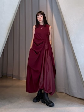 「UN3D.（アンスリード）のSASH DRAPE BALLOON OP（ワンピース、レッド系）」を使った、YURIさん（レディース・162cm）の夏コーディネート