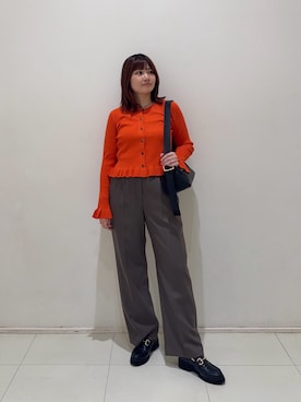 「NATURAL BEAUTY BASIC（ナチュラルビューティーベーシック）のアイテム（その他パンツ）」を使った、RIOさん（レディース・158cm）の秋コーディネート
