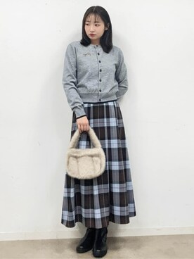 「DRESSTERIOR（ドレステリア）のチェックタックソフトプリーツスカート（スカート、レッド系）」を使った、BUNさんの冬コーディネート