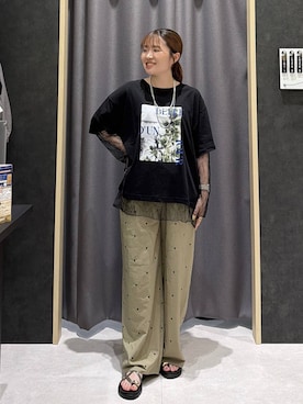 「LEPSIM（レプシィム）のステンレスロングアレンジネックレス　587102（ネックレス、シルバー系）」を使った、ムツミさん（レディース・156cm）の夏コーディネート