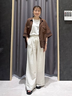 「LEPSIM（レプシィム）のボックスタックノースリーブ　242849（Tシャツ/カットソー、ホワイト系）」を使った、ムツミさん（レディース・156cm）の夏コーディネート