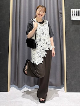 「LEPSIM（レプシィム）のフリルイージーパンツ　1023670（その他パンツ、ブラウン系）」を使った、ムツミさん（レディース・156cm）の夏コーディネート