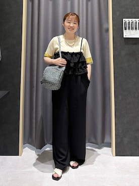 「LEPSIM（レプシィム）のメタリックヤーントート　646439【KKfashion紹介アイテム】（ショルダーバッグ、グレー系）」を使った、ムツミさん（レディース・156cm）の夏コーディネート