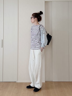 「JINS（ジンズ）のアイテム」を使った、himarisoさん（レディース・164cm）の春コーディネート