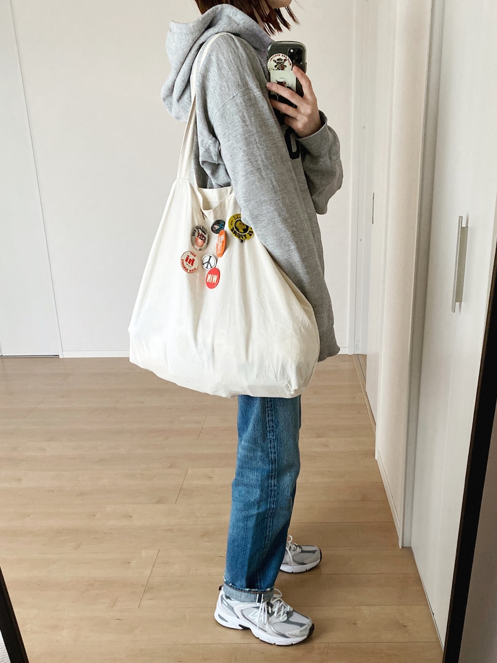 himarisoさんの「REMI RELIEF(レミレリーフ)別注HARD SP加工 12/裏毛パーカー (DALLAS)2023年春夏バージョン（REMI RELIEF）」を使ったコーディネートの1枚目の写真