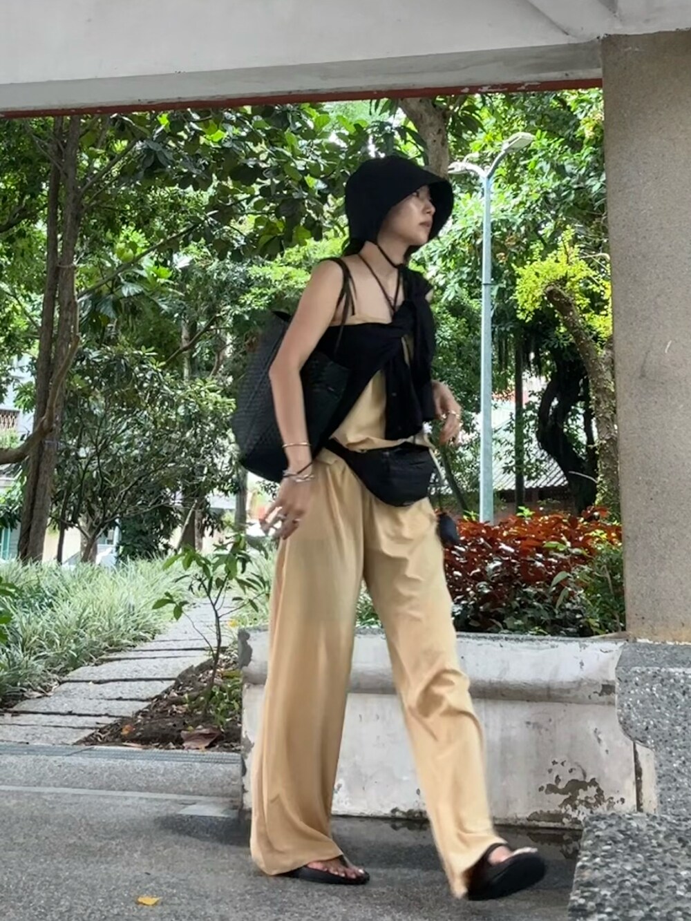 little $uzieのキャミソールを使った人気ファッション