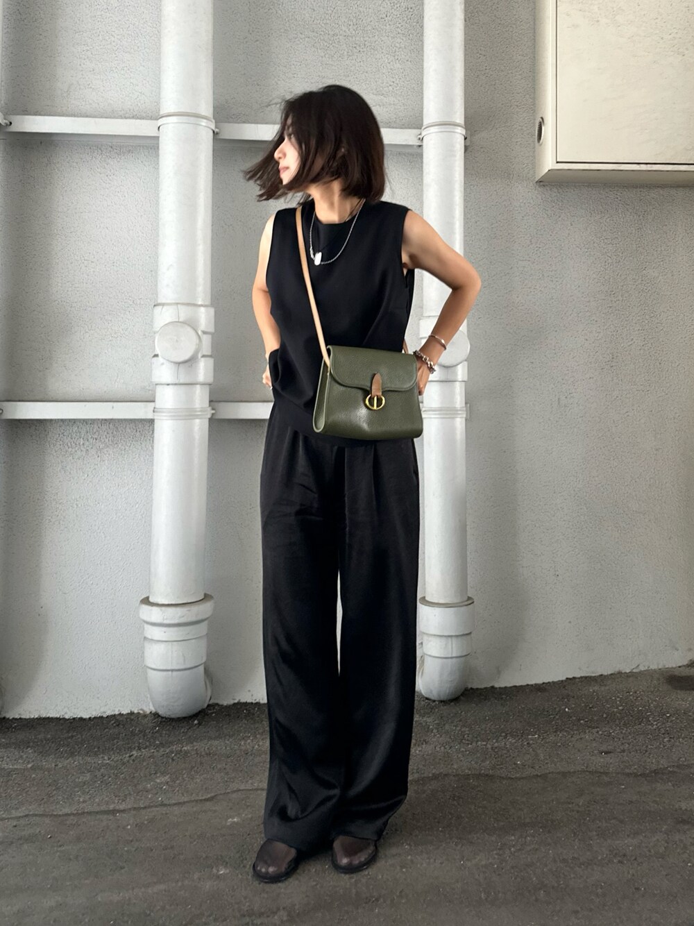 ザロウ　therow ベージュトップス Kaiomiシルクとビスコースのトップス ベージュ – The Row