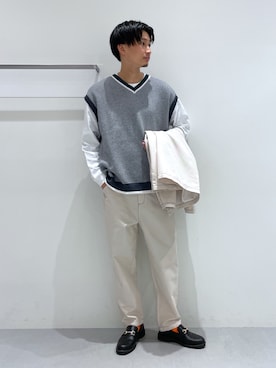 「LAKOLE（ラコレ）のアイテム（ベスト）」を使った、Takuさん（メンズ・180cm）の春コーディネート