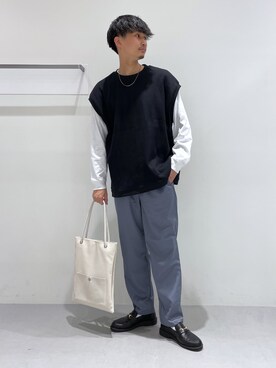 「LAKOLE（ラコレ）のアイテム（ベスト）」を使った、Takuさん（メンズ・180cm）の春コーディネート