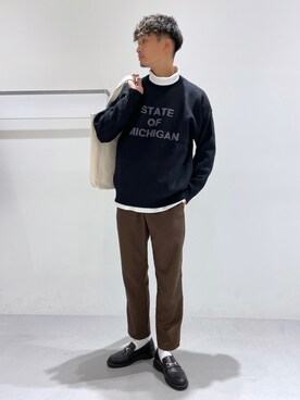 「LAKOLE（ラコレ）のアイテム（スラックス）」を使った、Takuさん（メンズ・180cm）の冬コーディネート