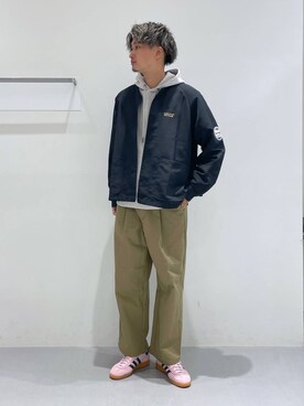 「LAKOLE（ラコレ）のアイテム（パーカー）」を使った、Takuさん（メンズ・180cm）の秋コーディネート