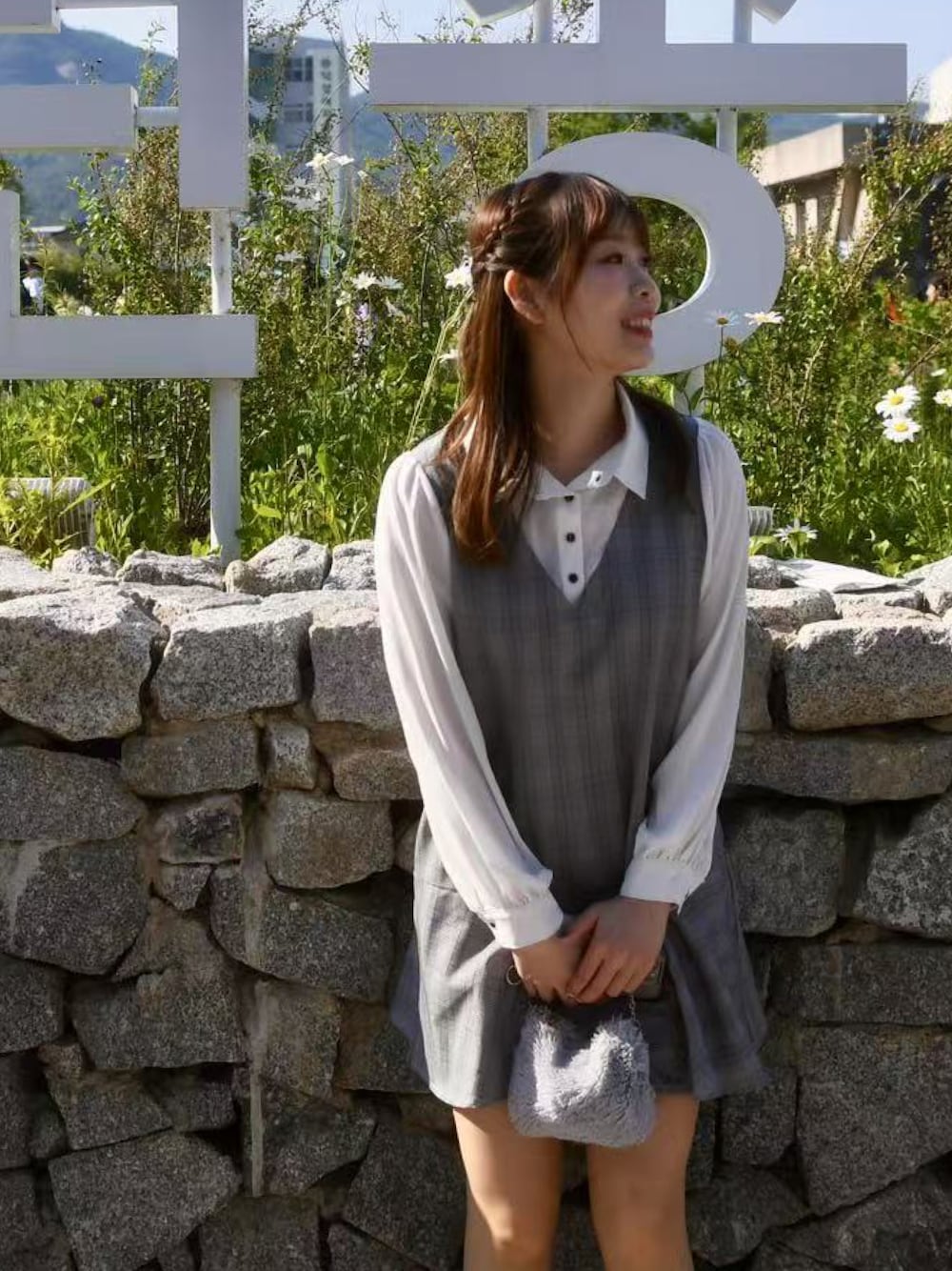 「NOのアイテム（シャツワンピース、グレー系）」を使った、ぺいさん（レディース・163cm）の夏コーディネートの1枚目の写真