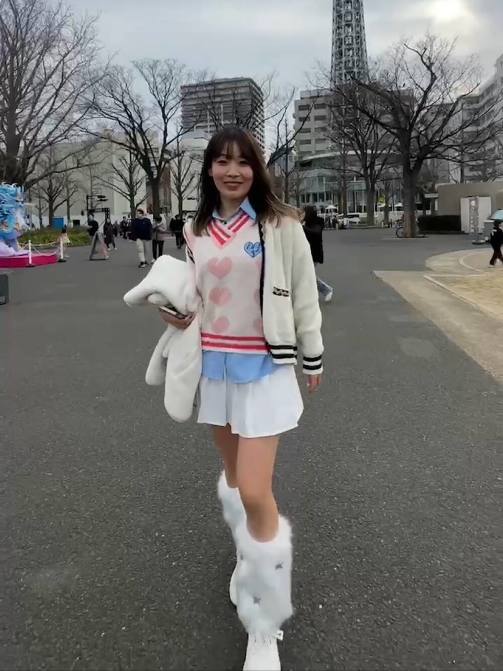 「no brandのアイテム（ジャケット/アウター、ブルー系）」を使った、ぺいさん（レディース・163cm）の冬コーディネートの1枚目の写真